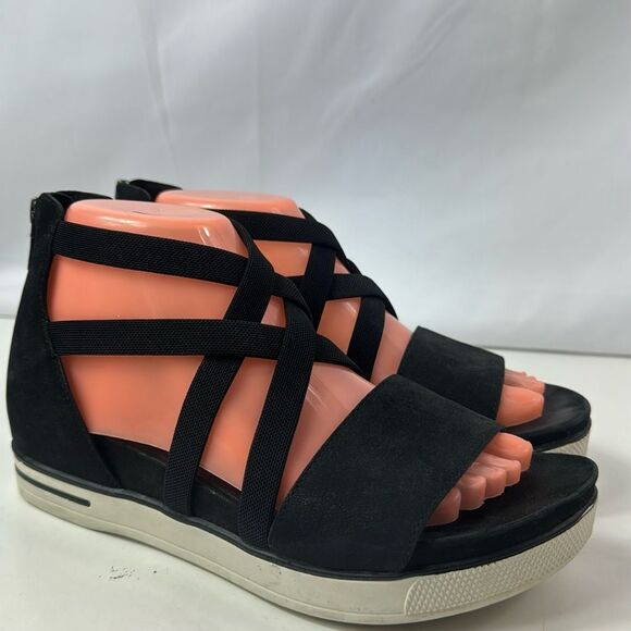 Eileen Fisher Skill Tumbled Nubuck Womens Sandal - Picture 1 of 13